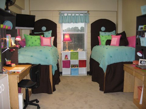 Room Design  Kids on Ideas For Decorating Dorm Rooms Courtesy Of Sandi Blair Your