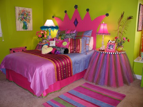 Princess Bedroom on Princess Theme  Bedroom Decorating Ideas For Girls  Bedrooms  Boys