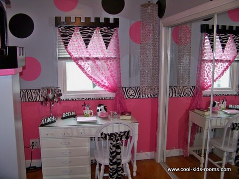 Pink, white and black castle themed girl's bedroom 