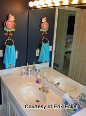 Beautiful Bathrooms for Babies and Toddlers, Bathroom by Erik Ecker, Paint colors for bathrooms, Decorating small bathrooms