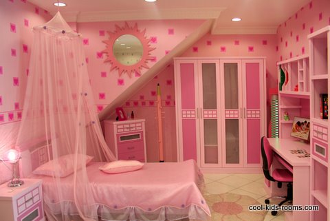 decorating small rooms, pink girls room