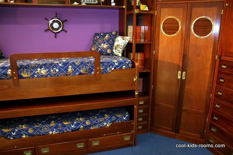 Nautical bedroom decor with bunk beds and storage